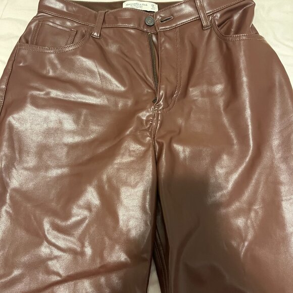Abercrombie High Rise 90s Straight Vegan Leather Pant - Burgundy - Picture 2 of 4